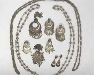  Filigree Necklaces and Earrings https://ctbids.com/#!/description/share/368132