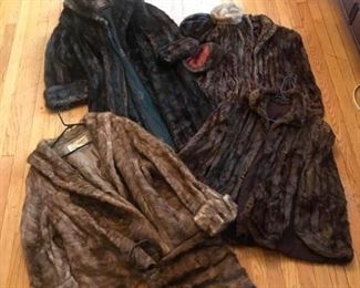 Collection of Vintage Fur Coats & Hats https://ctbids.com/#!/description/share/368170