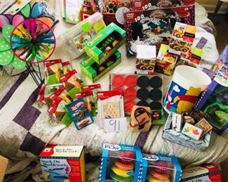 Huge Assortment of Toys https://ctbids.com/#!/description/share/368200