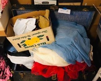  Vintage Mystery Trunk https://ctbids.com/#!/description/share/368246