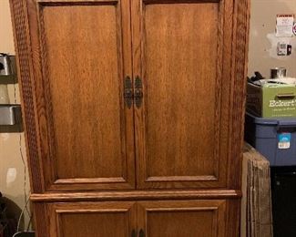 Beautiful oak armoire - great storage