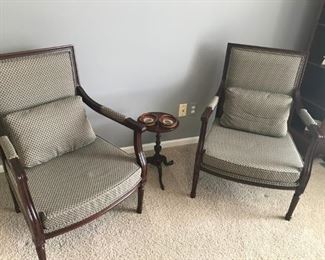 $ 340.00 -  Pair of beautiful vintage upholstered / wood Armchairs - 27"w x 38"t