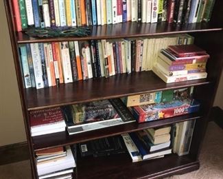$ 60.00 - Small solid wood bookshelf -4 shelves