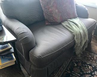 $ 200.00 - Max 50% off - Skirted Grantham, "Chair and a half" 50"W x 39"D  Grey and Cream (Purchase price was $2506, receipt in hand)  Some fading on back from sun. (accent pillow and throw not included)