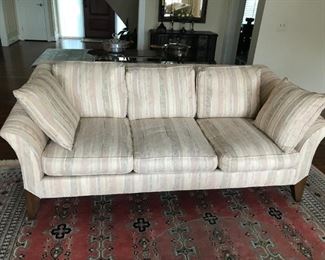 $ 560.00 -  take 60% off -  Henredon Sofa,  82"W x 38"D