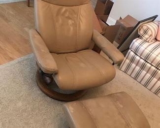 Stressless Chair / Ottoman (wear on ottoman and arm rests) - $ 295.00