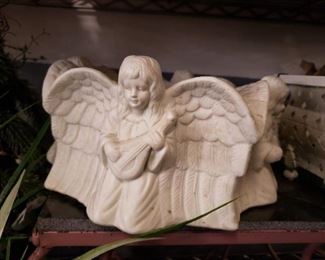 Angel/cherub planter 