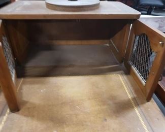 Vintage 2 tiered leather insert end table 30.75"D x 24"W x 25"H in the back