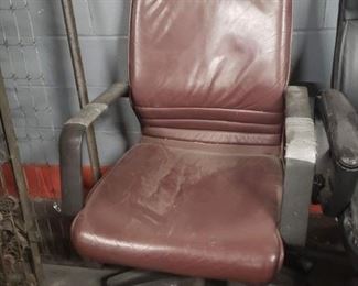 Vintage burgundy leather executive office chair 
