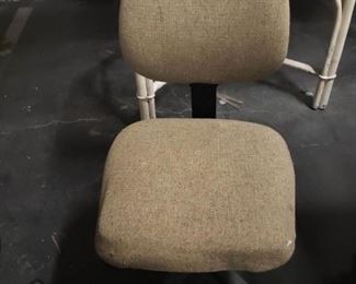 Brown tweed fabric padded seat & back armless office chair 