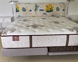 REDUCED 50% OFF Stearns & Foster Kingsize Mattress on Adjustable Vibrating Twin bedframe $2250