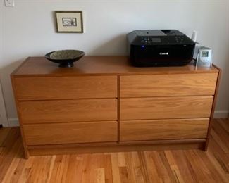 6 DRAWER DRESSER SOLID WOOD $125