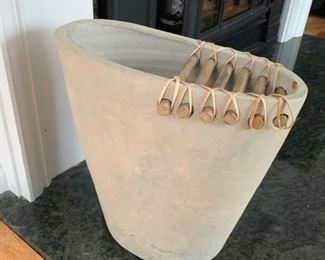 DECRVATIVE CLAY POT $15