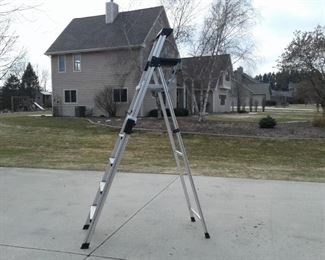 8 Foot Cosco Aluminum Step Ladder
