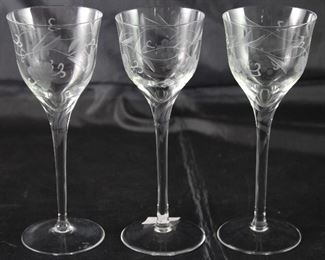 Vintage Cur Crystal Grape Pattern Cristal Cordials (3 ea.)