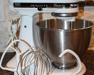 Kitchen Aid Classic Plus Mixer with Multi Beaters
