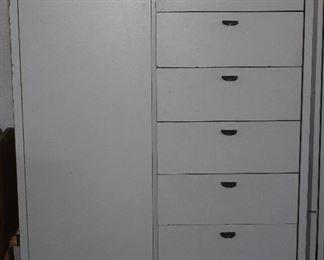Mid-Century Palliser Furniture Art Deco 2-tone Gray Chiffonier: single door with 4 shelves and 7 drawers