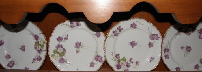 Set of 4 vintage Limoges 9in decorative plates. $35.00 for the set.