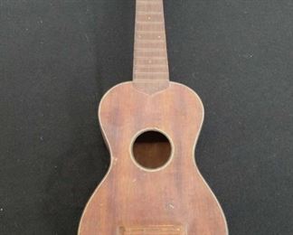 Antique ukulele 