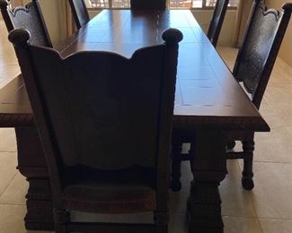 Dining Table w Added Leaf and 6 Chairs $695