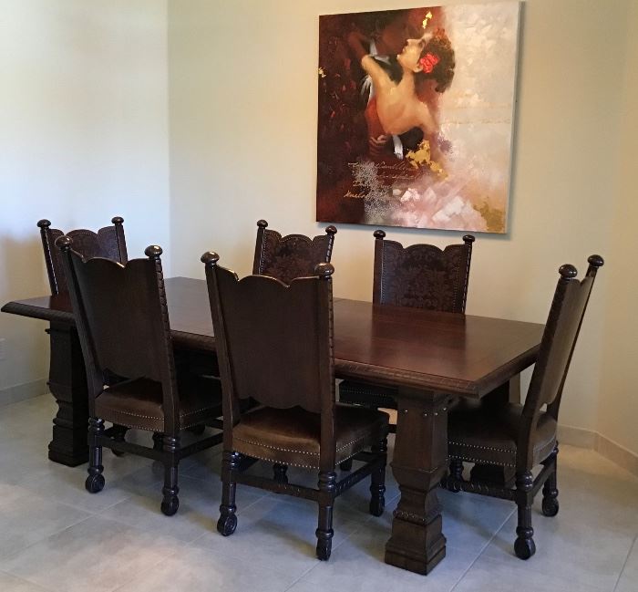 Dining Table w Added Leaf and 6 Chairs $695