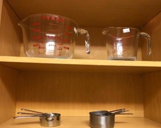 Kitchen Lot #9 Measuring cups $5.00