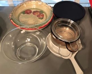 Kitchen Lot #20 Pyrex, Glass pie dishes, Serving container with lid $15.00