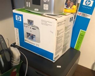 Office Lot #5 HP printer & photo smart $40.00