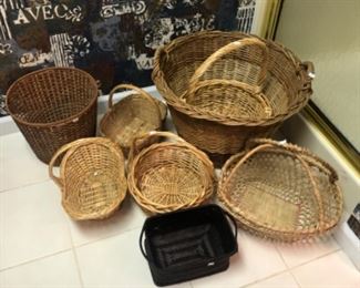 Laundry room Lot #4 - Baskets $10.00 