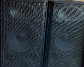Behringer Eurolive Speakers picture 1 of 2