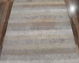 8'X11' Broyhill 100% Wool Earth Tone Area Rug
