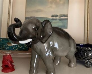 $75 Royal Doulton Porcelain Elephant HN 2644