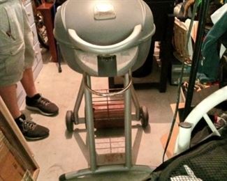 Charbroiler electric grill great for patio apartment's . 30.00