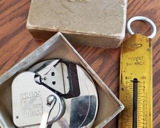 Vintage Razor Blade Sharpener. Vintage Scale