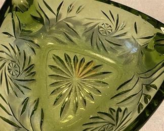 Vintage Mid Century Triangle Ashtray Green Prescut 1960's $12