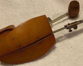 Vintage Wooden Men's Shoe Tree Stretchers $20.00