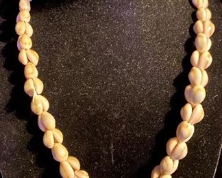 Costume Jewelry Hand Crafted Sea Shells Necklace $12