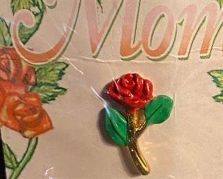 Costume Jewelry Tie Tack/Label Pin "Mom" $3