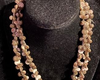 Costume Jewelry Hand Crafted Sea Shells Necklace $4