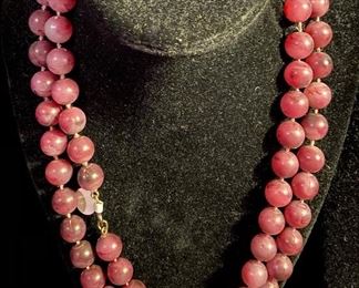 Costume Jewelry Lite Grape Colored Beads Necklace $12