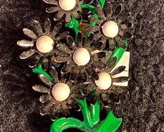 Costume Jewelry Daisies Broach $14
