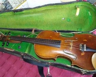 2 Antique Violins BOOTH NEED WORK 2 bows as well ...we can talk price later