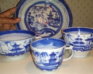 Peking /Canton lot 3 cups and plate $150