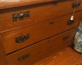 #19
Oak Small Dresser
3  1/2  ft wide  1. 1/2 ft deep 
$85.00