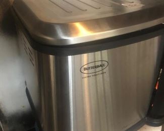 #29
Electric turkey Fryer
$100.00