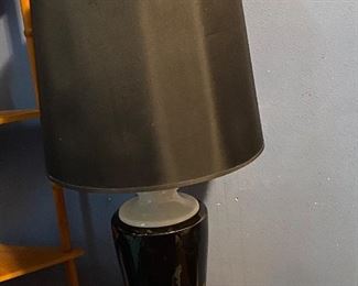 Large black and white lamp 
25.00