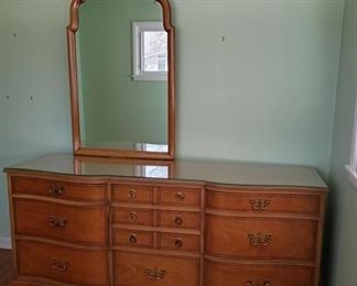 Vintage Dresser with Mirror https://ctbids.com/#!/description/share/367437