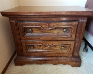 Vintage Burlington House Furniture Nightstands https://ctbids.com/#!/description/share/362098