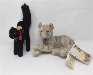 Two Steiff Cats https://ctbids.com/#!/description/share/372293