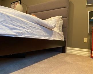 Casper full size  mattress $150